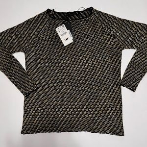 Women’s brand new multicolored Zara knit sweater with long sleeves